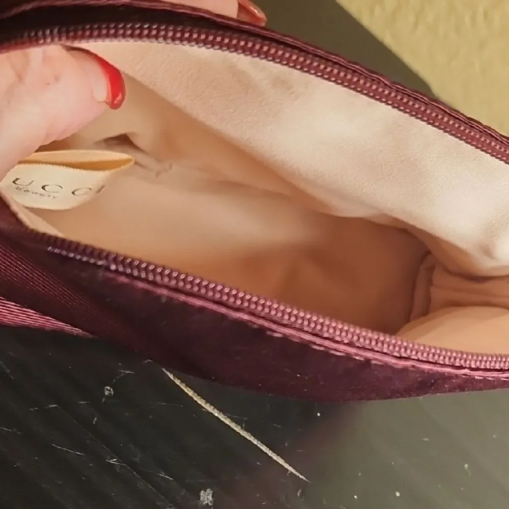 Gucci Beauty Deep Red Cosmetic Pouch - Picture 2 of 3